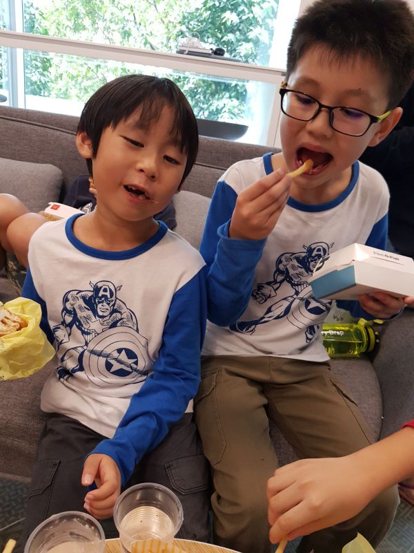 WhatsApp Image 2017-12-05 at 13.31.05 (1) WhatsApp Image 2017-12-05 at 13.31.05 (1)